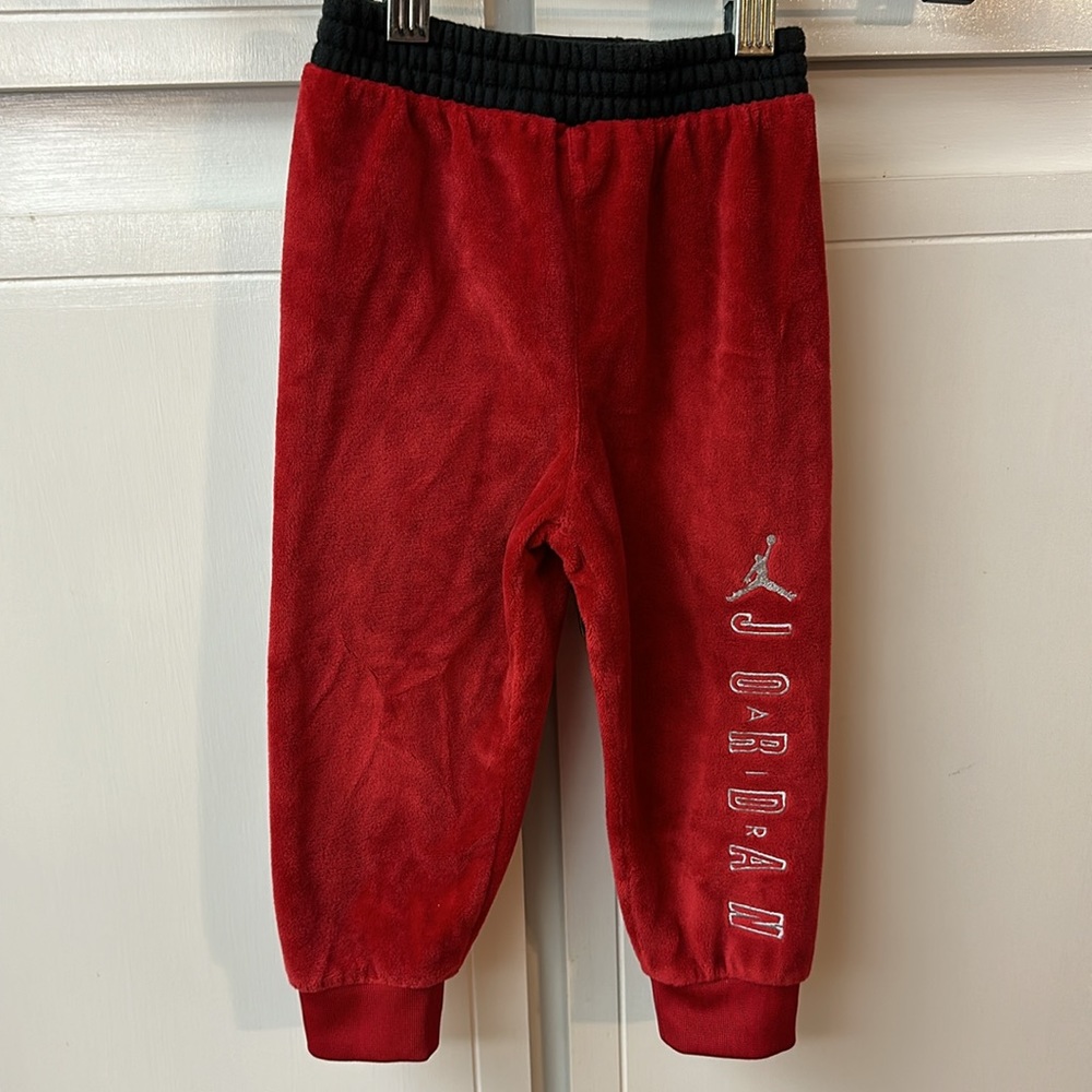 LIKE NEW AIR JORDAN VELOUR SWEATPANTS. Size 18M. Red/black. EXCELLENT CONDITION.
